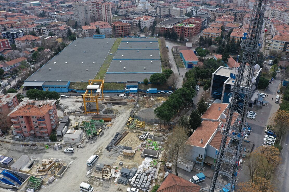 Area di cantiere con percorsi di sicurezza visti dall’alto