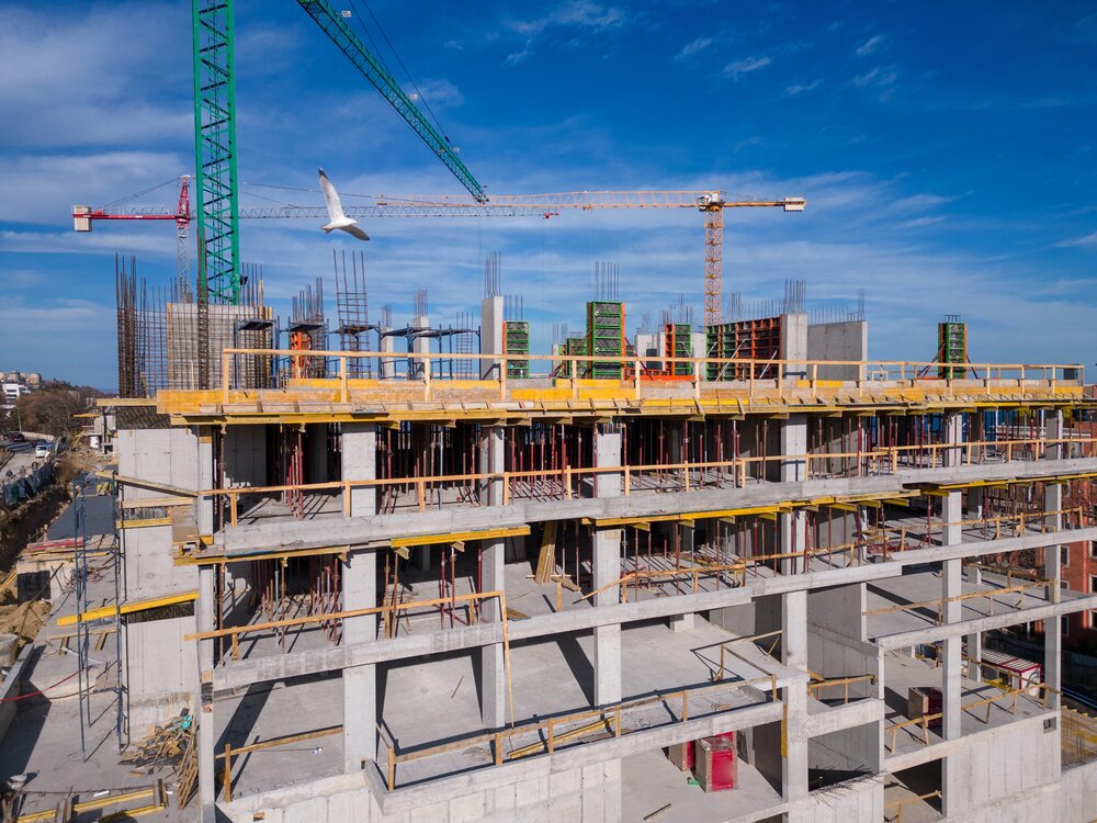 Vista aerea di un complesso residenziale di nuova costruzione